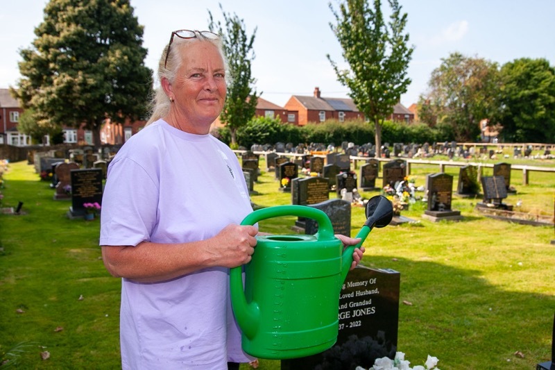 DEDICATED: Wendy Ogley who has been tending Carlton cemetery for 25 years. Picture Shaun Colborn PD093370