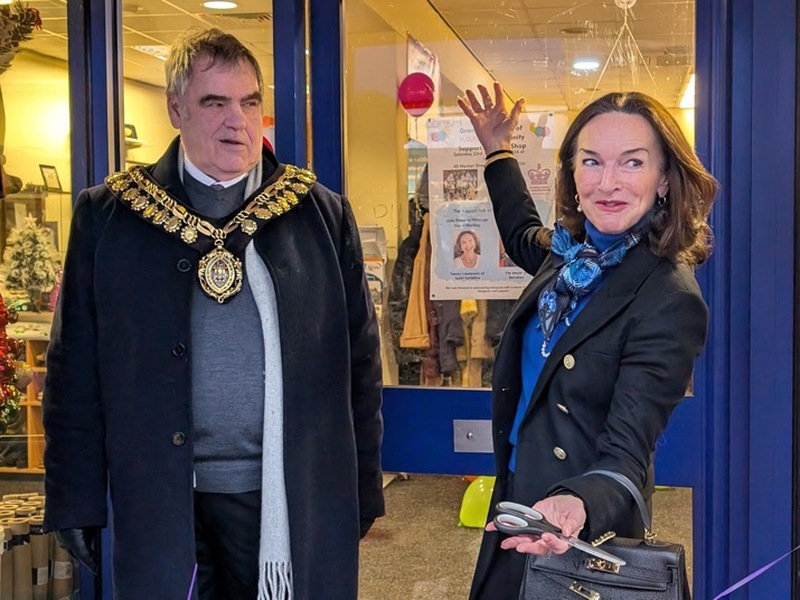 Mayor John Clarke and Lady Rowena Stuart Wortley open the Hope charity shop on Market Street