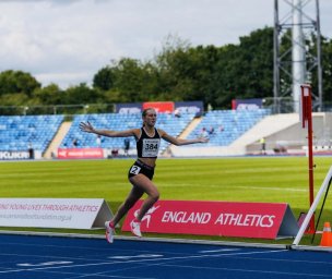 Barnsley’s fast girls want to reach top Image