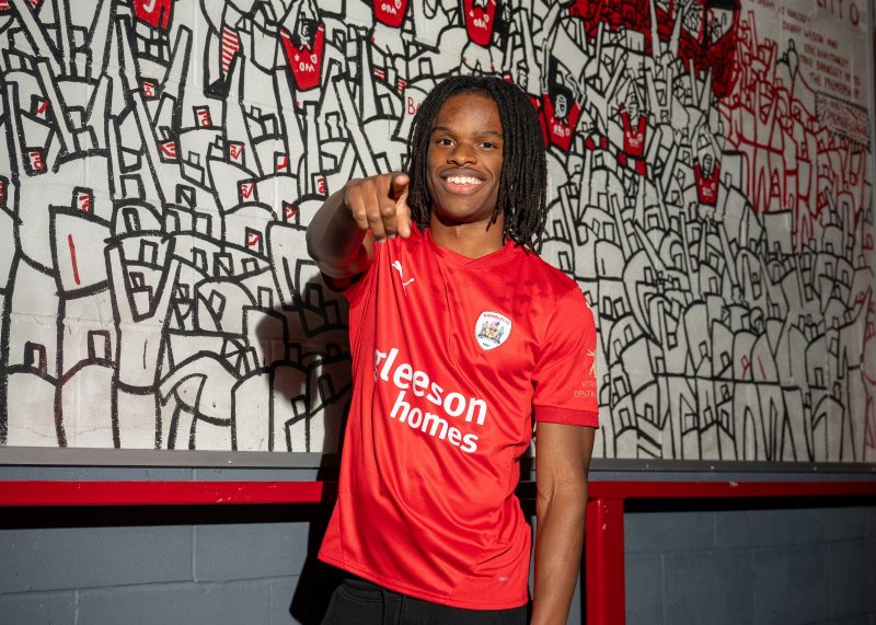 Main image for Reds loan in Lembikisa