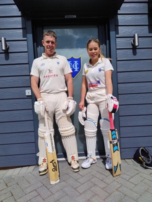 Father-daughter cricket duo Paul Wroe and Savannah Cannon.
