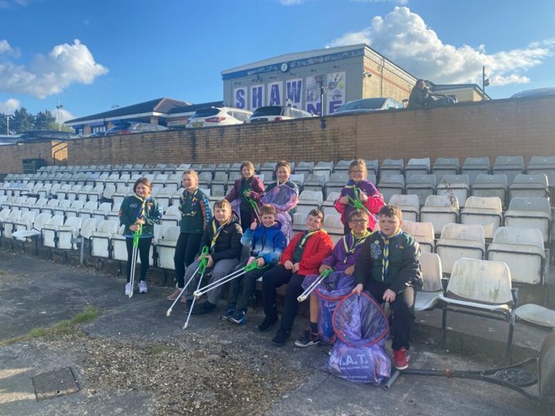 Wilthorpe Cubs after the community litter pick.