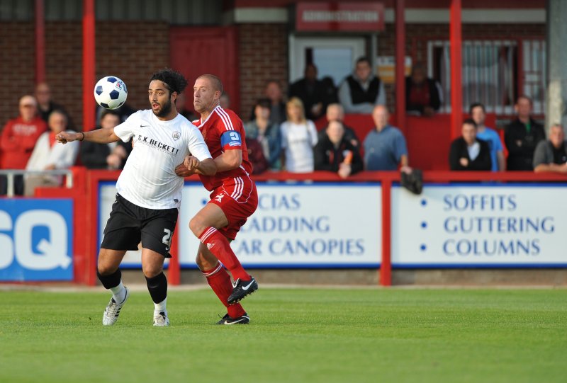 Mido at Alfreton in 2012