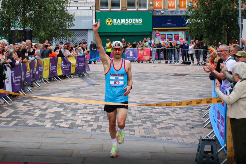 Winners: Barnsley AC’s Scott Hinchcliffe and Eleanor Baker. Pictures: Seth Rose.