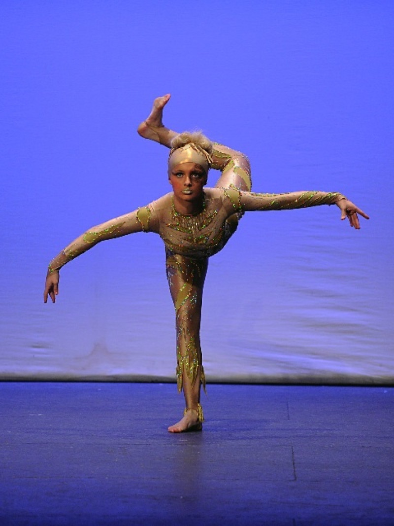 Main image for Dancer Chloe confounds the competition