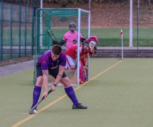 Main image for Barnsley hockey team suffer third straight loss