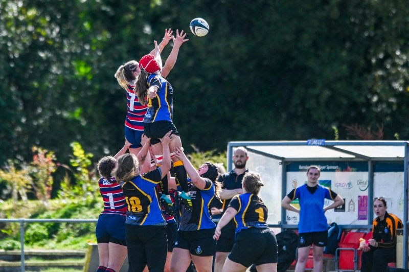 Main image for Barnsley Ladies lose opener but men get first victory